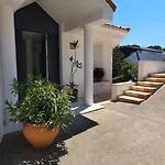 Al Lado Del Mar 