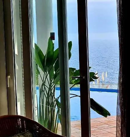 Al Lado Del Mar 