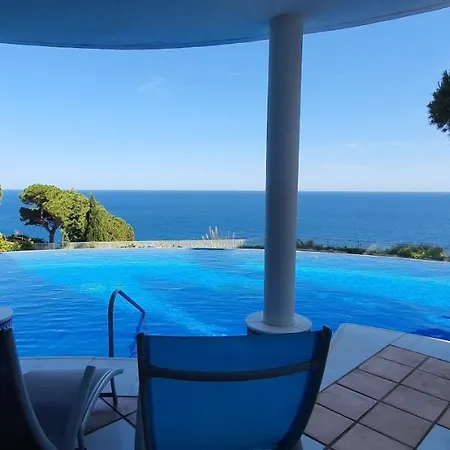 Al Lado Del Mar 