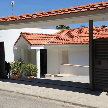 Al Lado Del Mar 