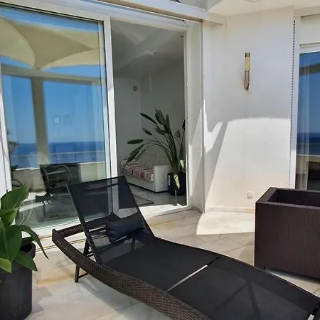 Al Lado Del Mar 