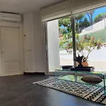 Al Lado Del Mar 
