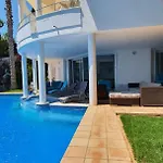 Al Lado Del Mar 