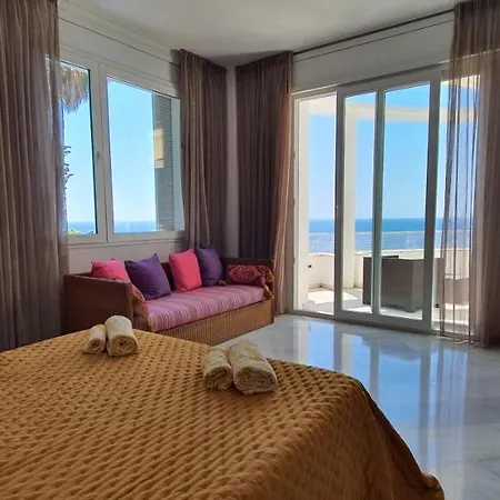 Al Lado Del Mar 