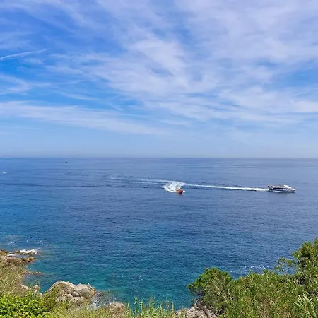 Al Lado Del Mar 